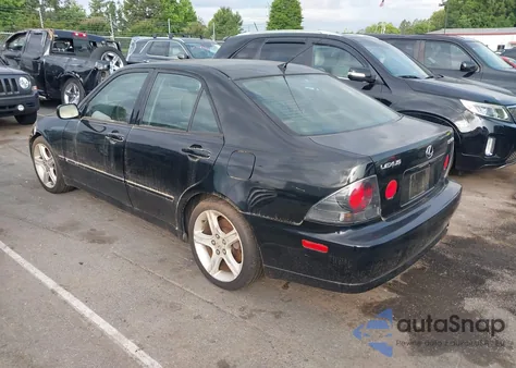 2002 Lexus Is 300 from USA, damaged, VIN JTHBD192X20039560